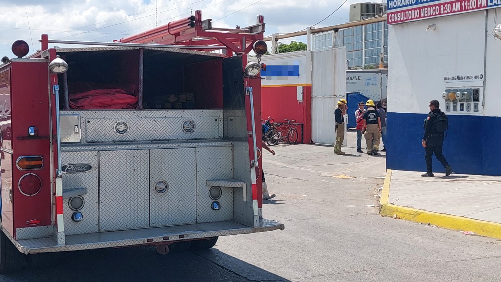 Fuga de amoniaco en una congeladora en Los Mochis.