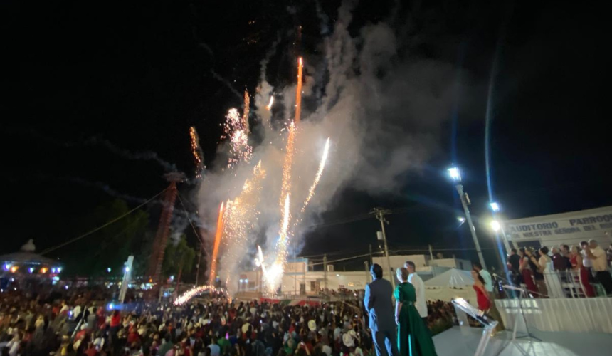 Show de pirotecnia en Guasave por la celebración del Grito de la Independencia de México