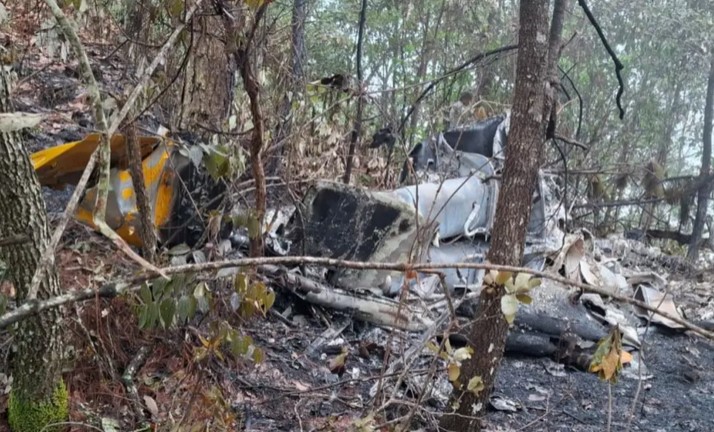 Helicóptero de la CFE se desploma en Jalisco; confirman 2 personas sin vida