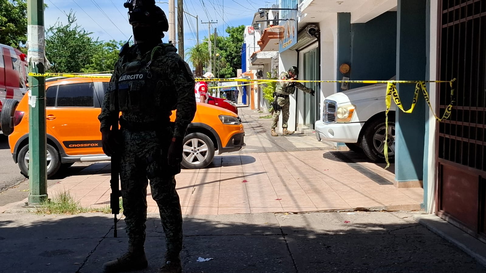 Asesinan a estilista en una barbería