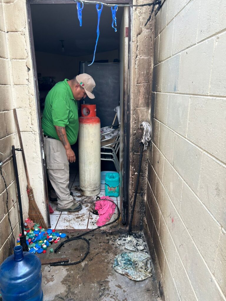 Incendio en fraccionamiento al poniente de Los Mochis 