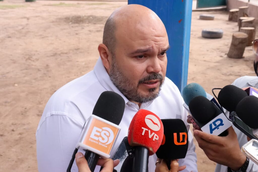 Jorge Islas, secretario de Obras Públicas.