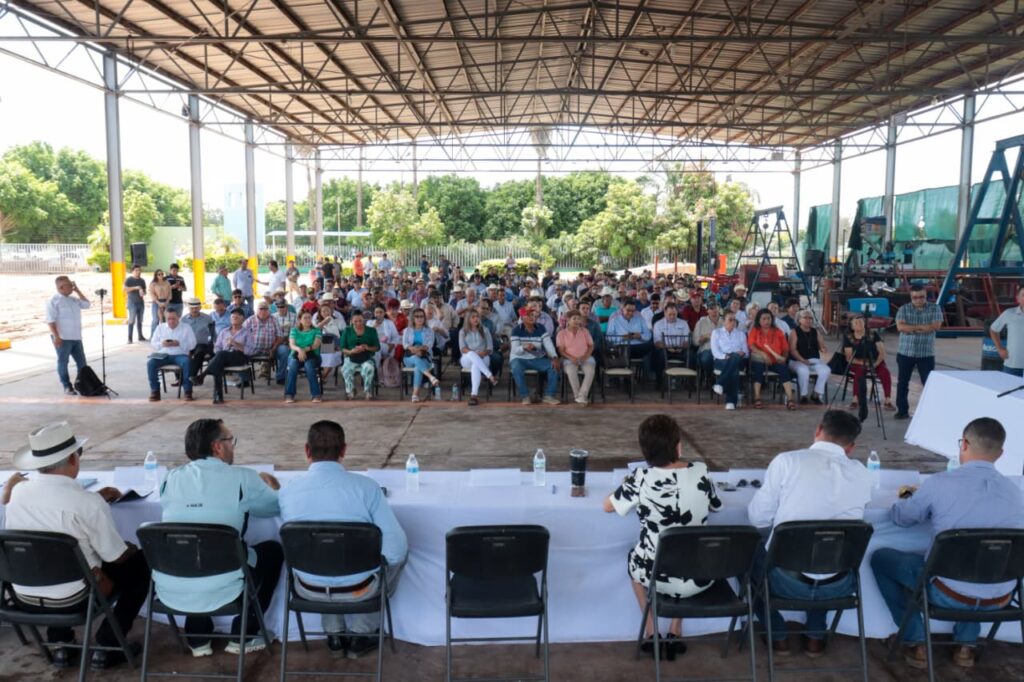 José Aurelio Urquijo Celis asume la dirigencia del Módulo de Riego Santa Rosa