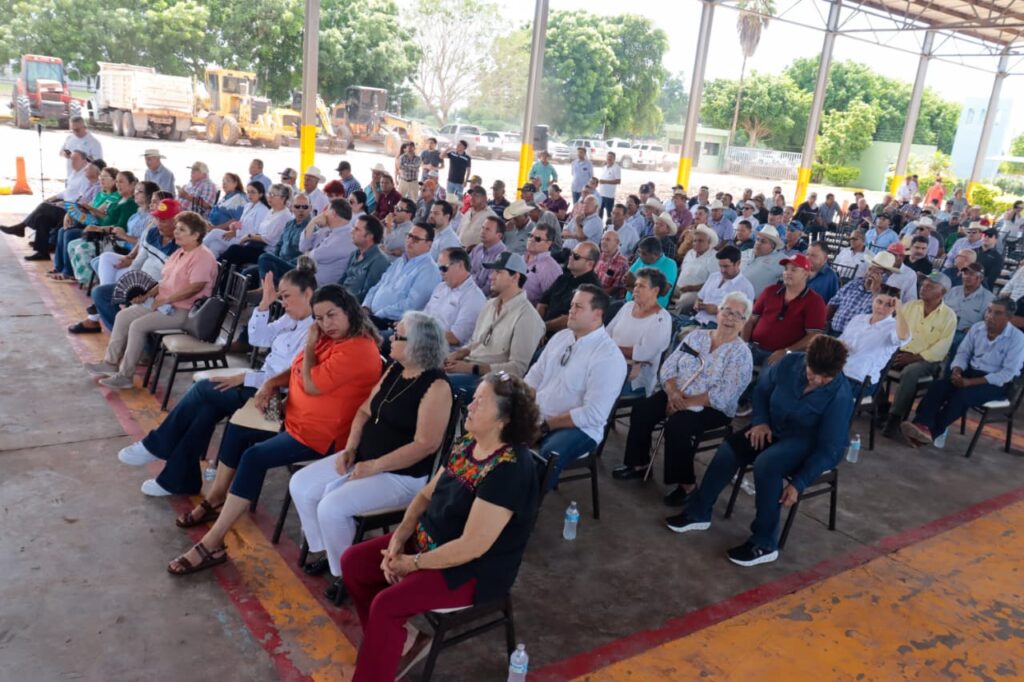 José Aurelio Urquijo Celis asume la dirigencia del Módulo de Riego Santa Rosa