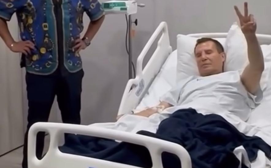 Julio César Chávez es operado en Culiacán