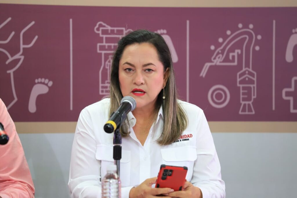 La vocera de la dependencia, Verona Hernández Valenzuela