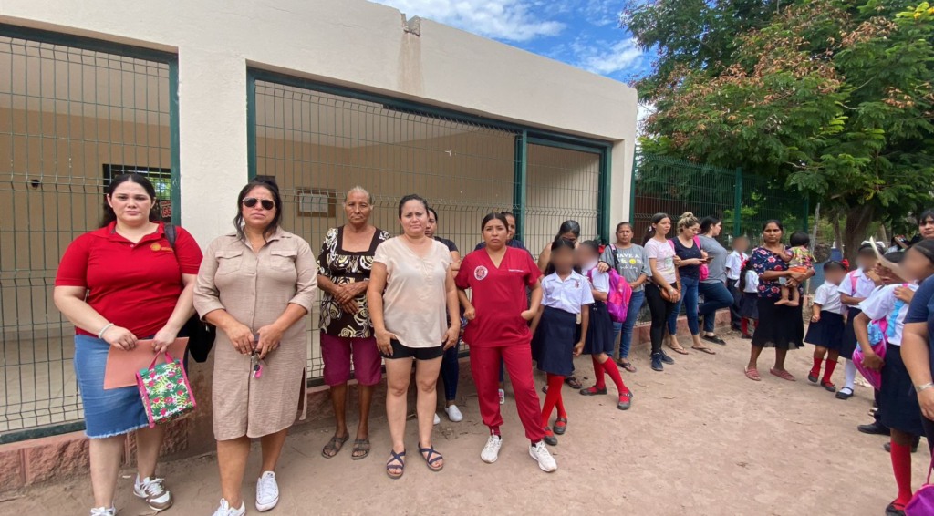 Madres de familia amenazan con tomar la carretera Mochis-Ahome