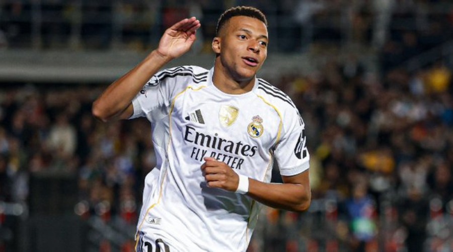 Tres goles de Kylian Mbappe en la victoria del Real Madrid por Champions League.