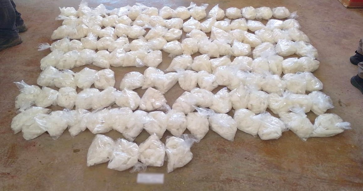 Aseguran droga valuada en 57 mdp, cartuchos y un vehículo