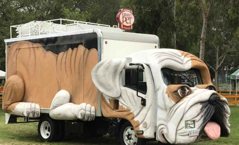 Camión Grand Pet Truck con forma de perro