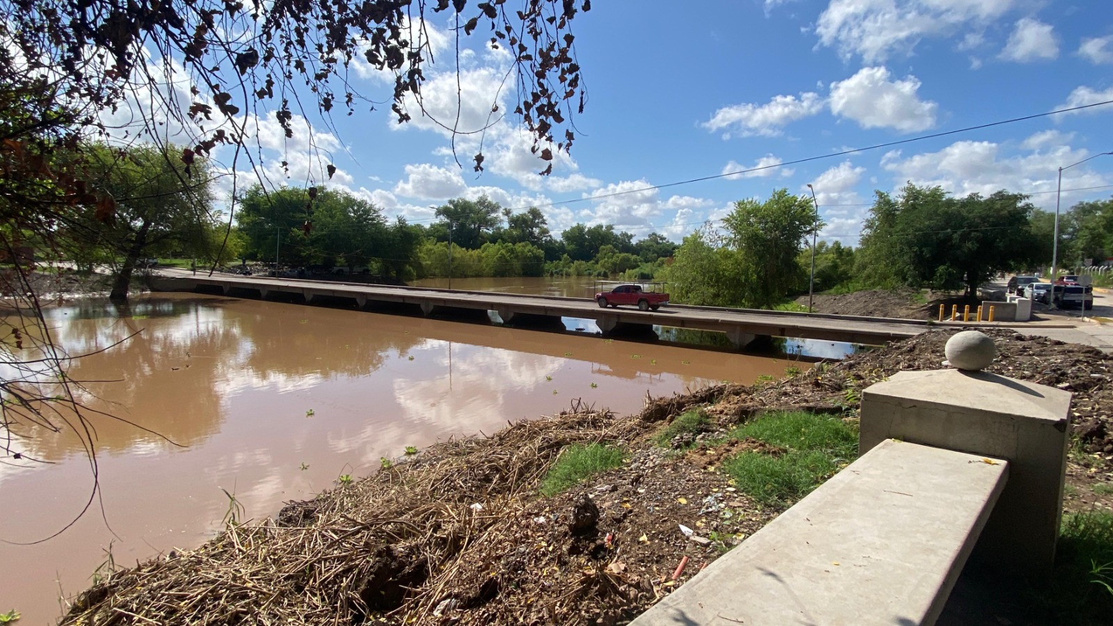 Por falta de estudio técnico está pendiente el desazolve del río Sinaloa