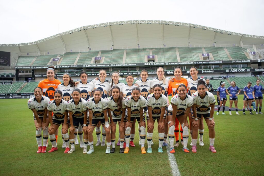 Equipo femenil de Pumas.