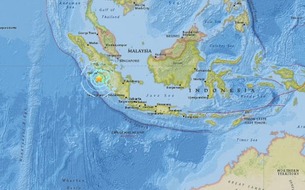 Se registra sismo de magnitud 6.1 en el este de Indonesia