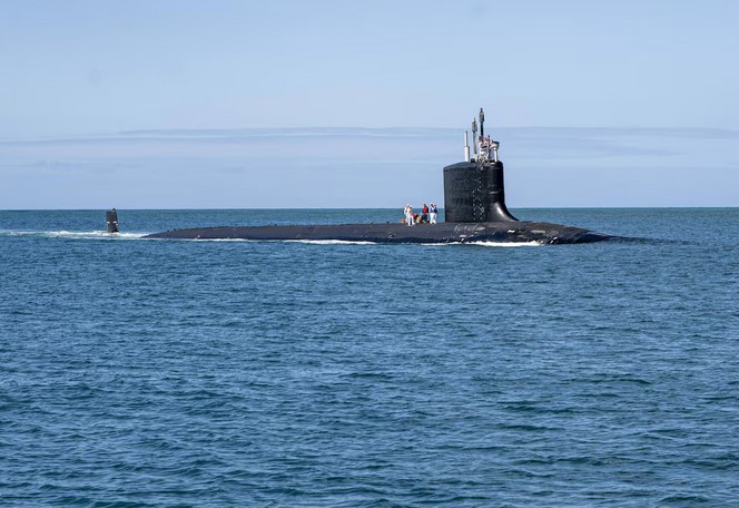 Trump ordena despliegue de submarinos nucleares cerca de Rusia tras 