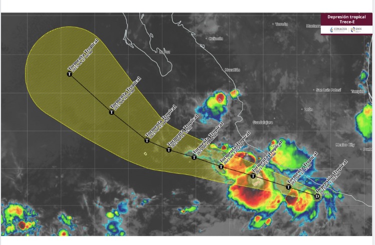 Trayectoria pronóstico de la depresión tropical Trece-E, próxima a convertirse en tormenta tropical en el Pacífico mexicano.