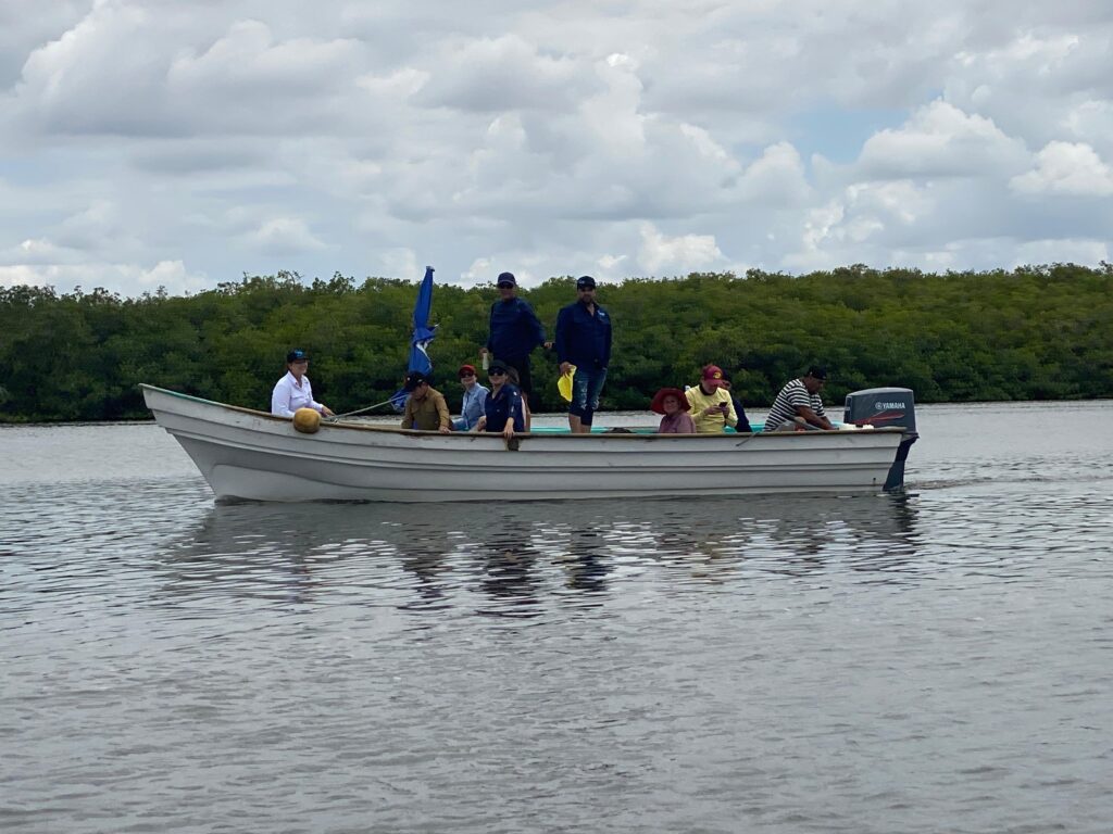 Turismo busca garantizar seguridad en recorridos marítimos de Guasave