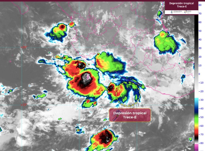 Ubicación de la depresión tropical Trece-E de la que hoy emergerá la tormenta tropical Mario, según el pronóstico del SMN
