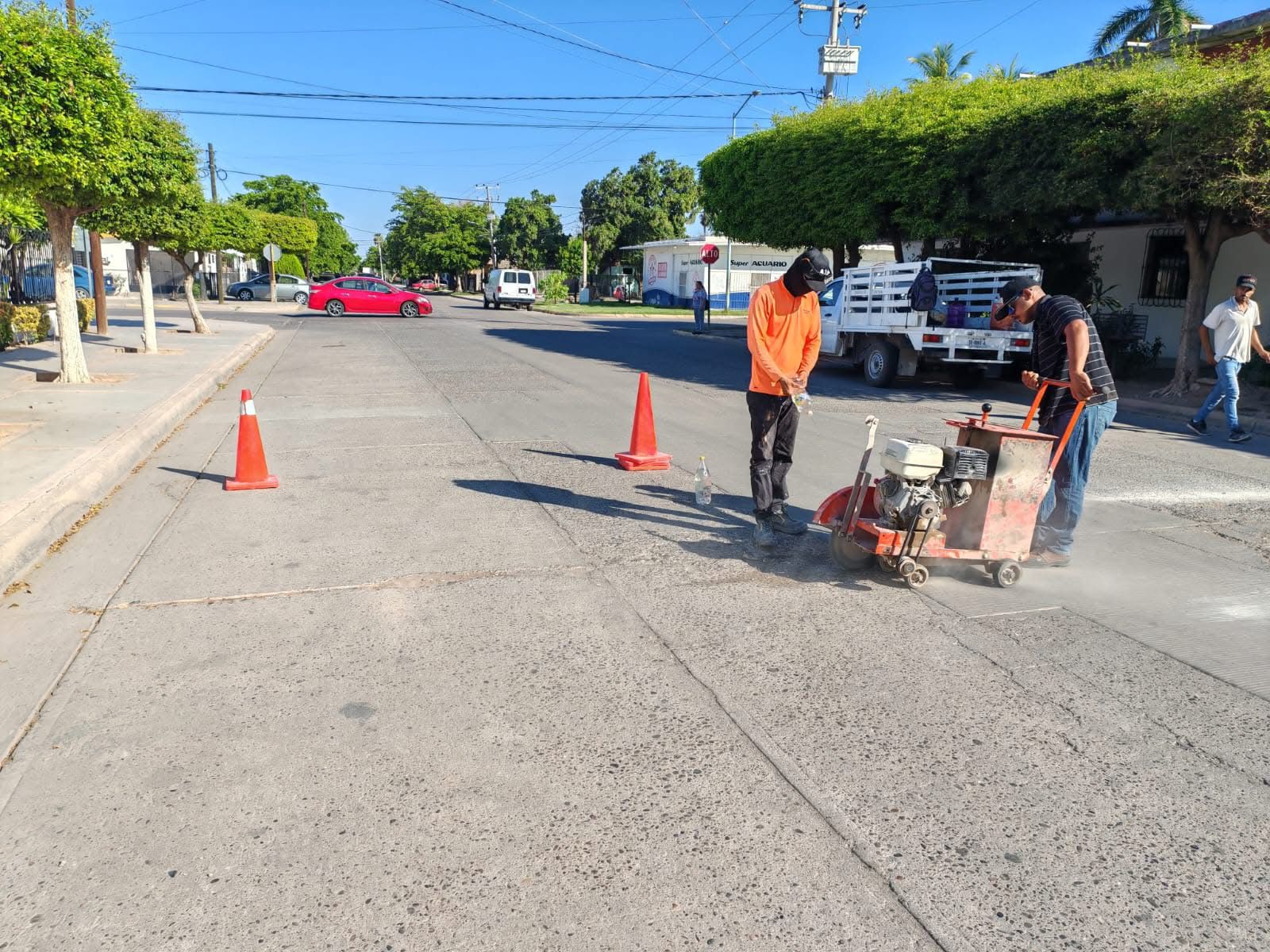 Estos son algunos de los trabajos preventivos que se han hecho de bacheo en Ahome.