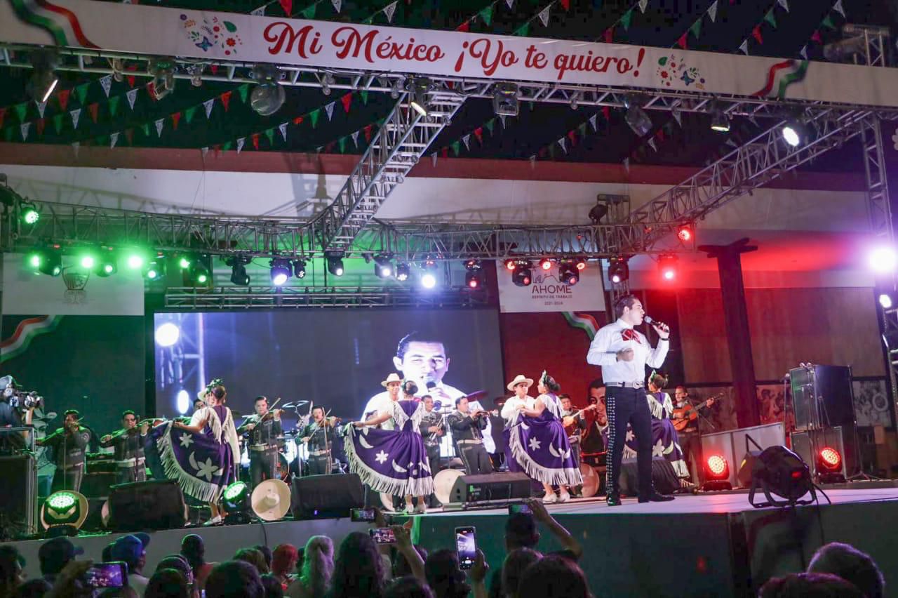 Así se vivió el Grito de Independencia en año pasada en la explanada de Palacio Municipal de Ahome