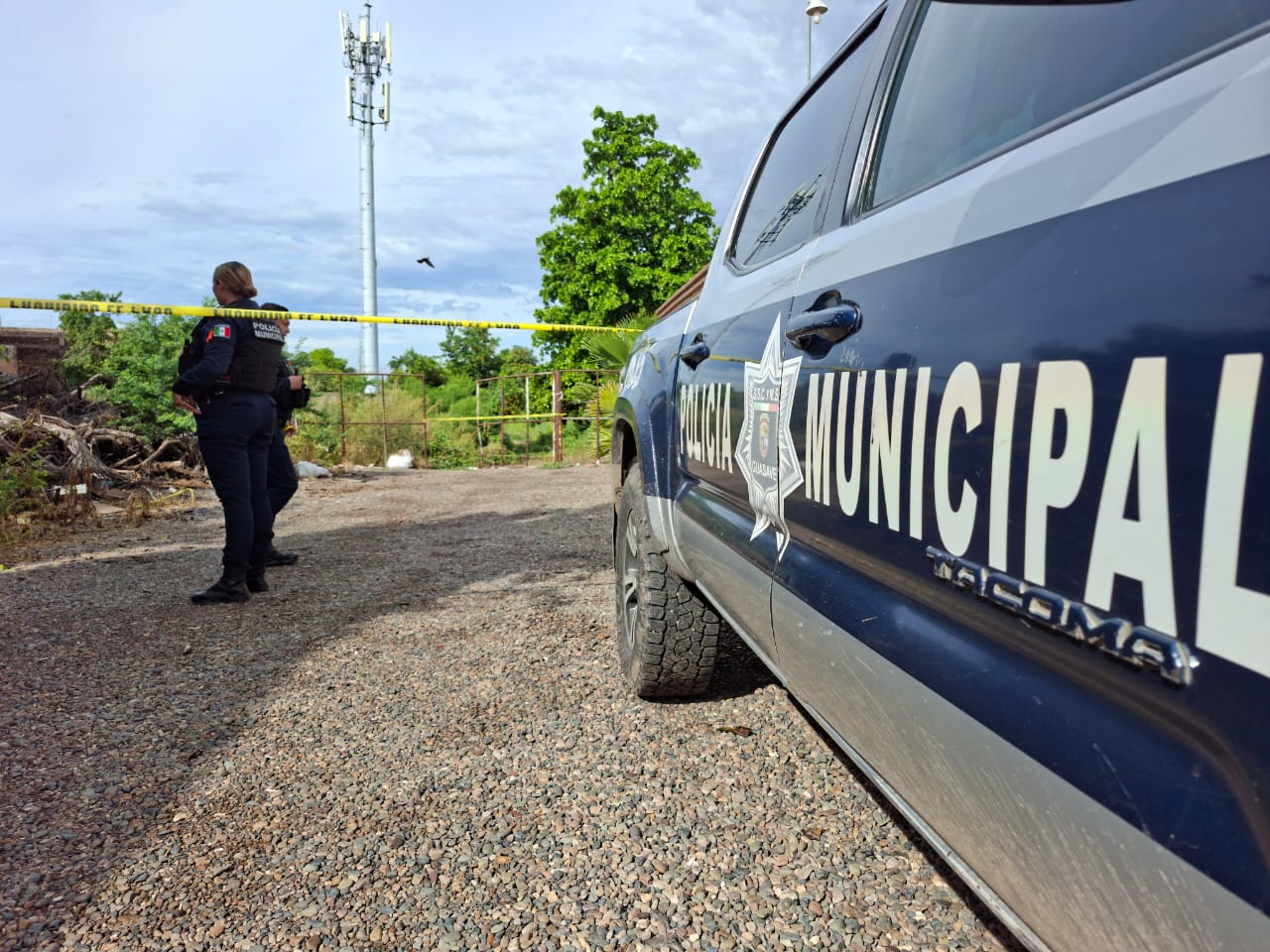 Autoridades localizan un cuerpo sin vida en Guasave.