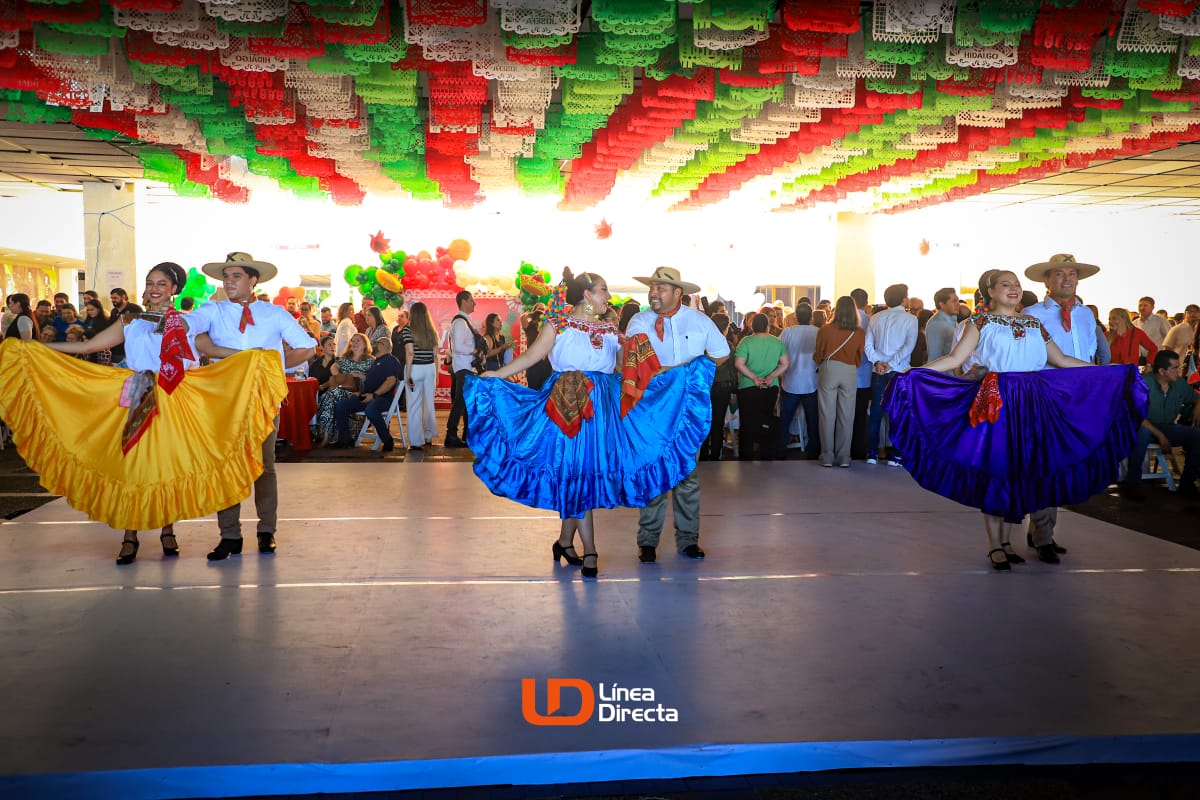 Kermés mexicana por parte del DIF Sinaloa.