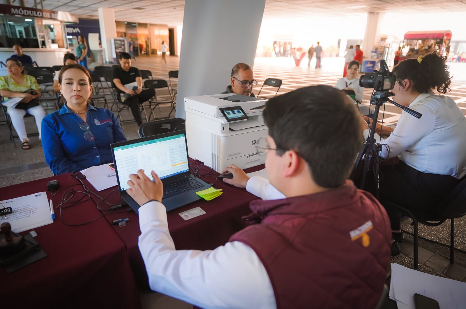 Regresa la Oficina Móvil del SAT a Palacio de Gobierno
