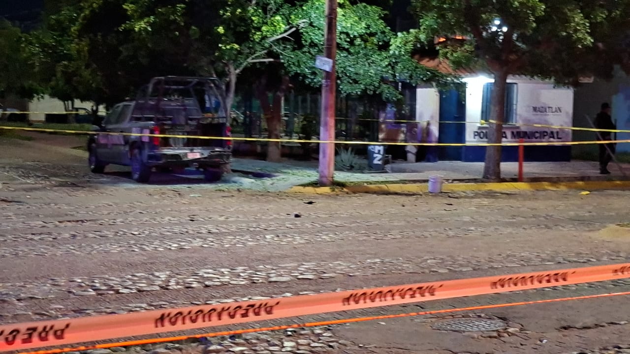 Autoridades se encuentran en busqueda de quienes arrojaron los explosivos