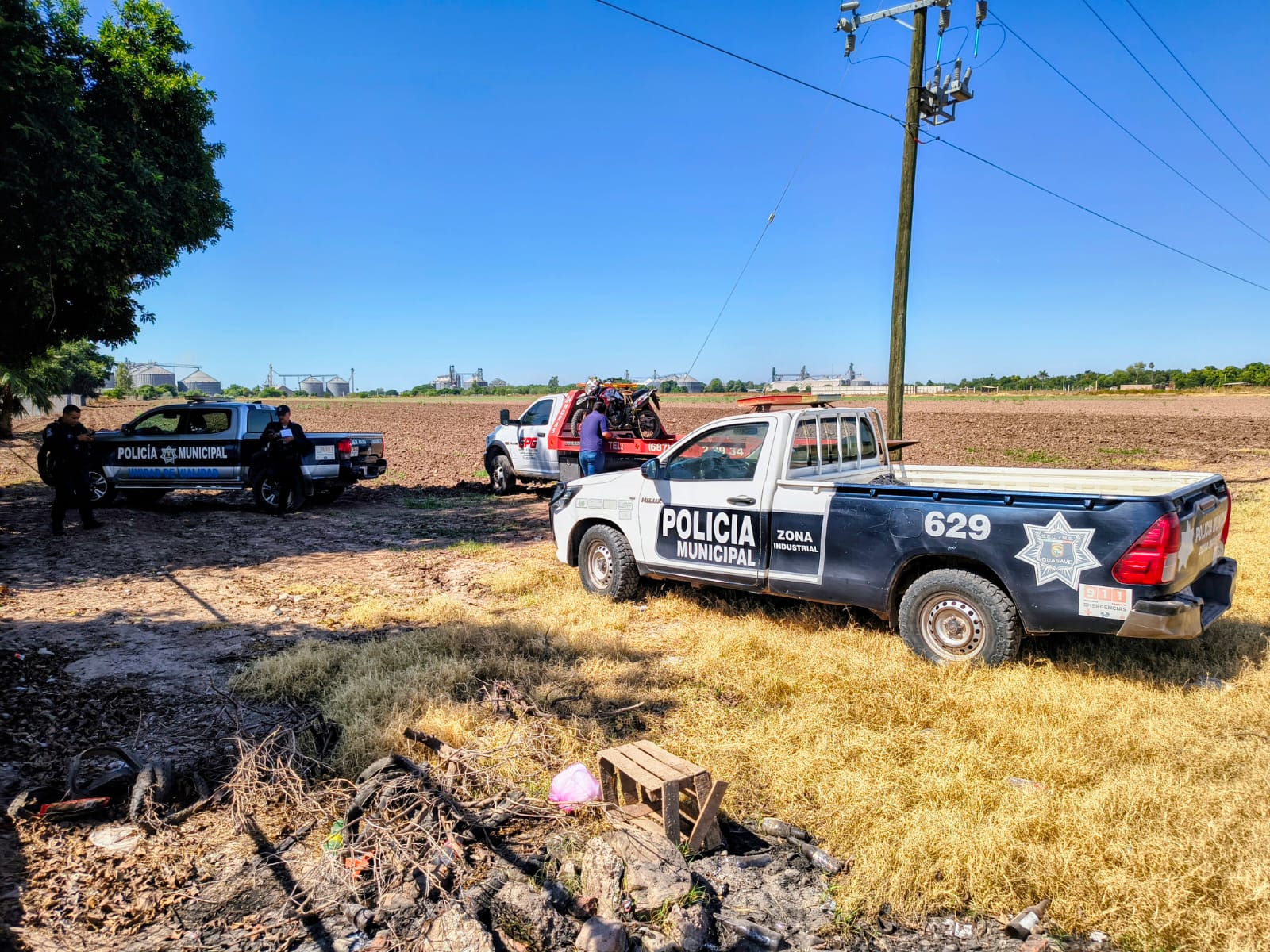 Joven motociclista resulta lesionado tras perder el control