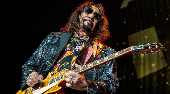 El legendario Ace Frehley, guitarrista original de KISS, fallece a los 74 años de edad