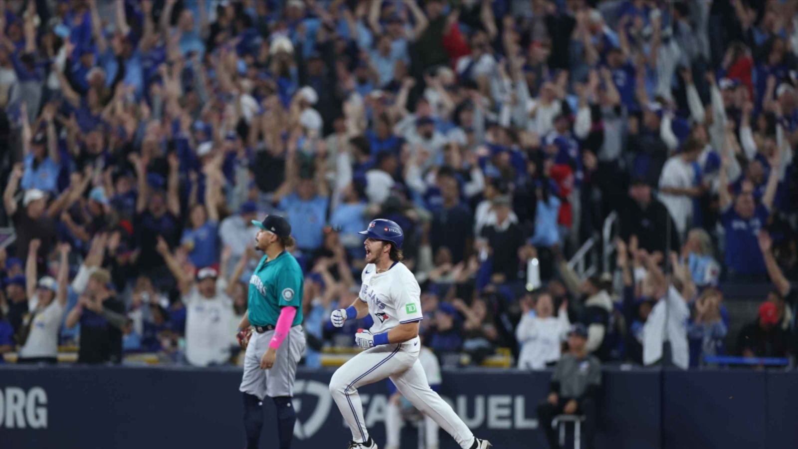 Addison Barger fue clave en la victoria de Toronto sobre Seattle
