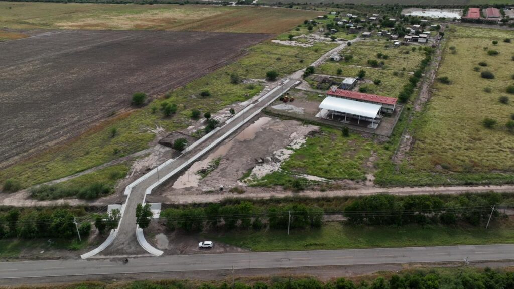 Al 80 % la pavimentación del acceso a la Universidad Pedagógica en Navolato