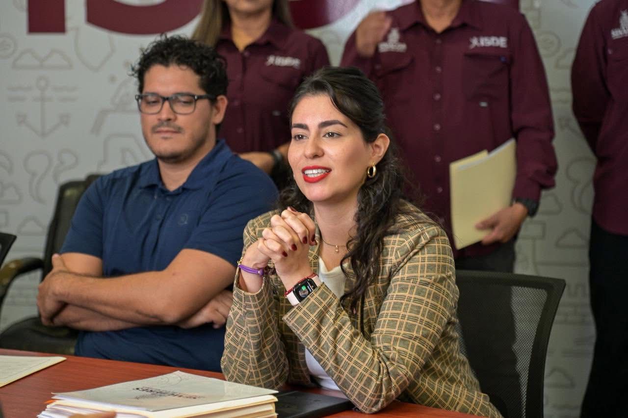 Ana Francis Chiquete Elizalde, titular de Semujeres