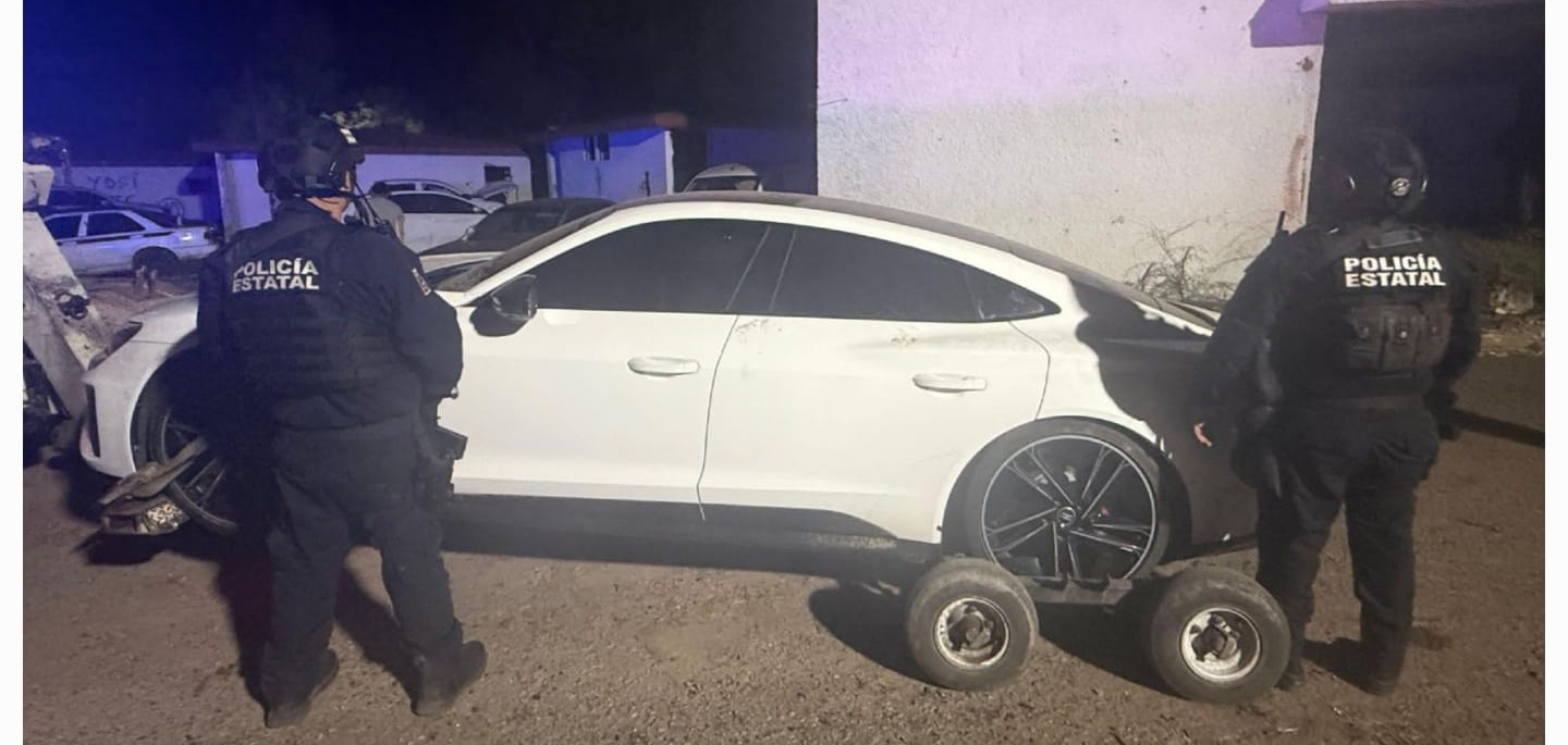 PEP localiza 3 vehículos abandonados con reporte de robo