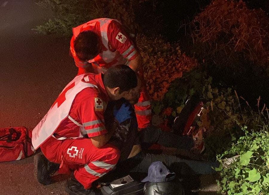 Tráiler embiste a motociclista sobre la carretera México 15 en Guasave