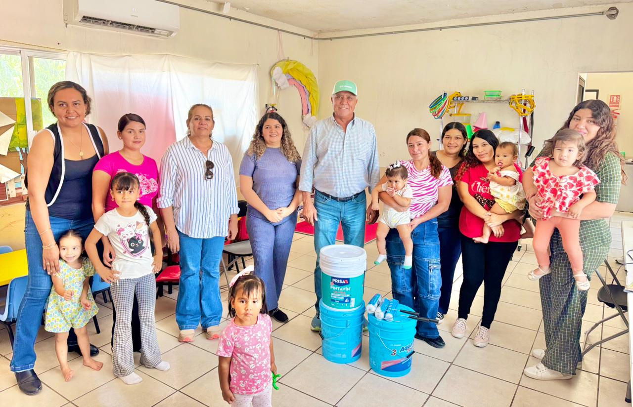 istema DIF Municipal entrega materiales al Centro de Primera Infancia de El Fuerte