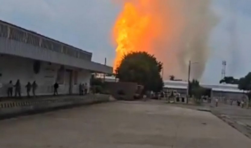 Se registra explosión e incendio en ducto de Pemex, en Chiapas; 5 militares resultan heridos