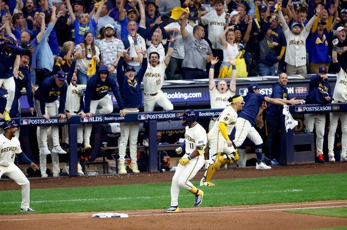 Explotan los maderos de Milwaukee para conquistar triunfo en Liga Nacional