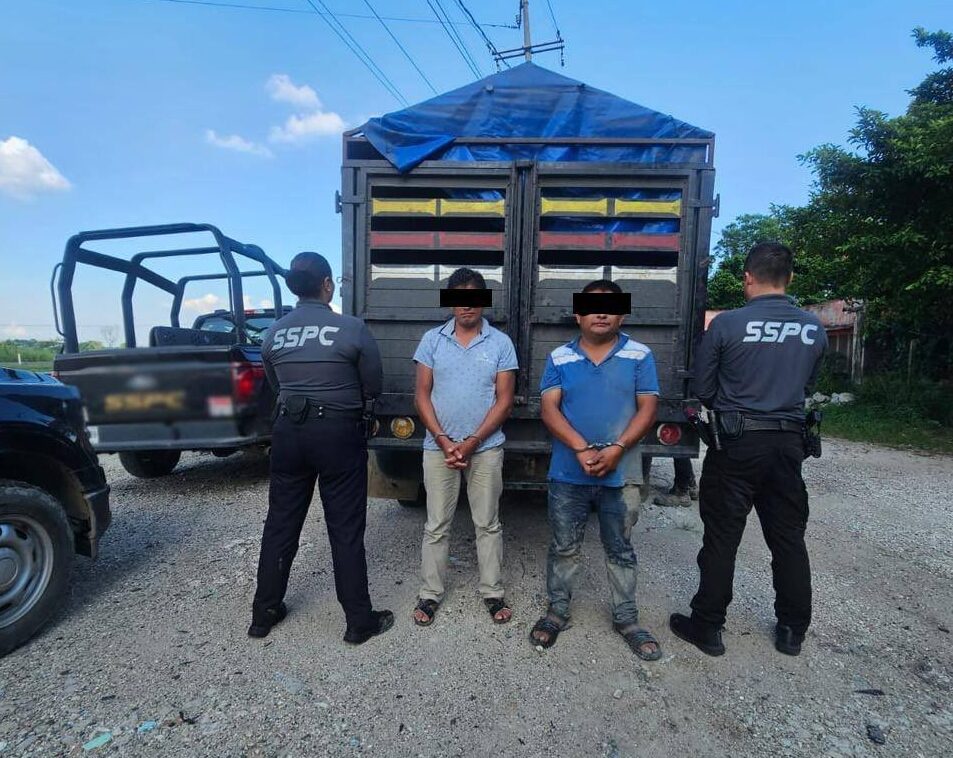 Detienen en Tabasco a dos hombres que transportaban 300 kilos de marihuana