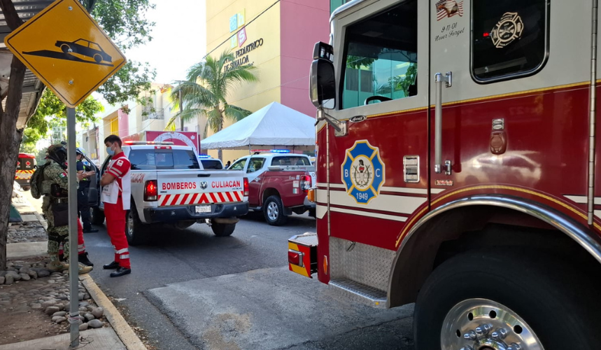 Evacuación de personal y pacientes del Hospital Pediátrico de Sinaloa