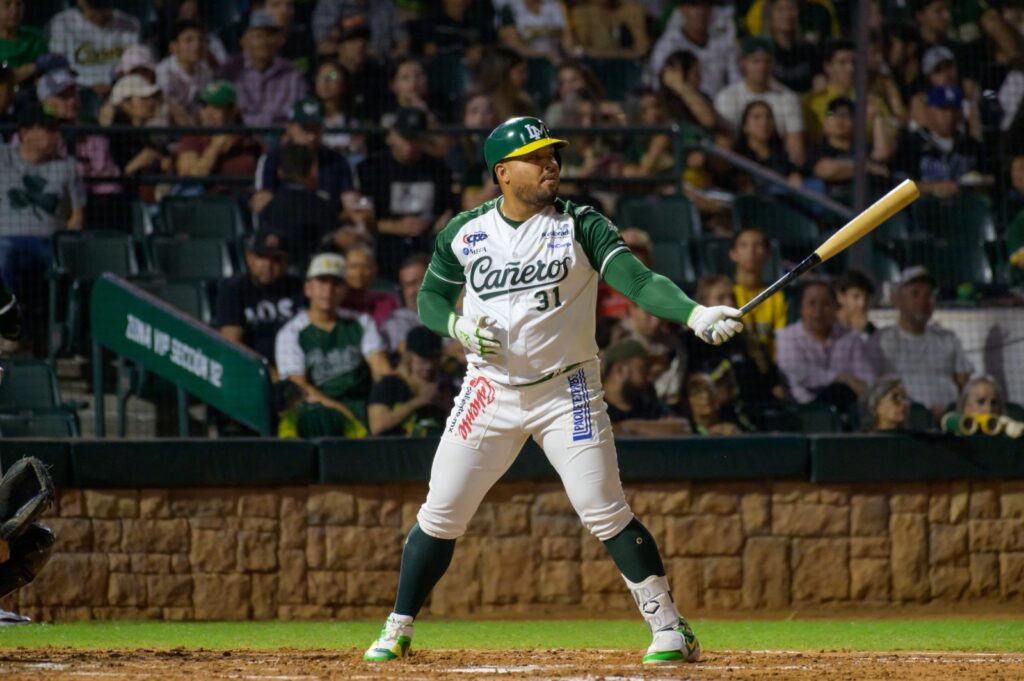Yasmany Tomás produjo una carrera en la octava entrada