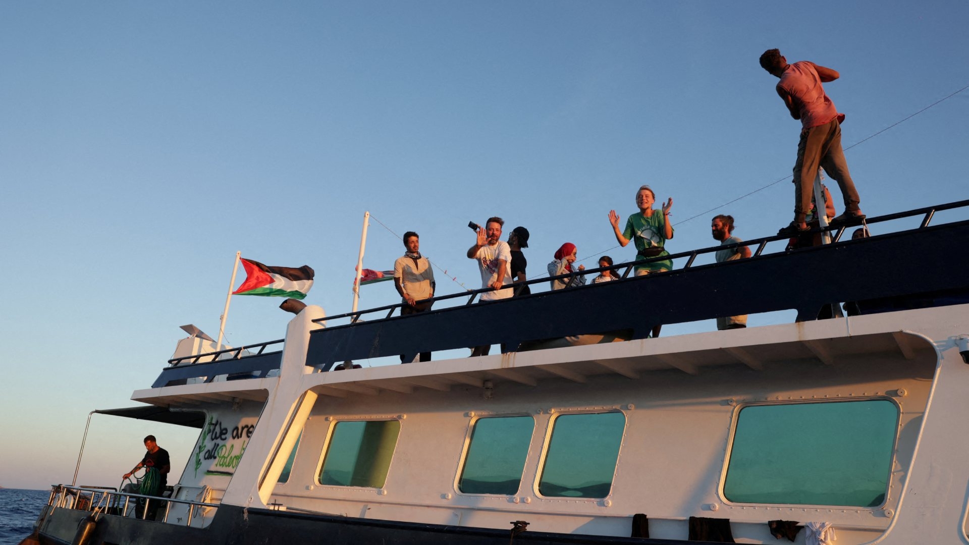 Interceptan a tres mexicanos en flotilla rumbo a Gaza; son trasladados a puerto israelí
