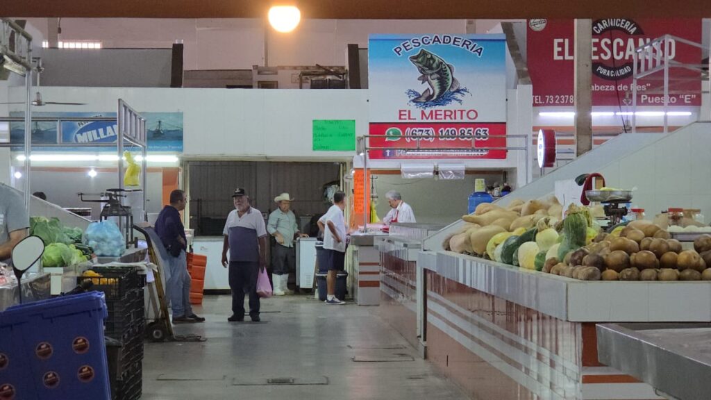 Invertirán 600 mil pesos para habilitar locales del mercado en Guamúchil y apoyar a emprendedores
