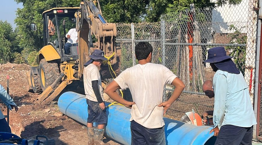 Trabajadores de Japac realizan trabajos de reparación