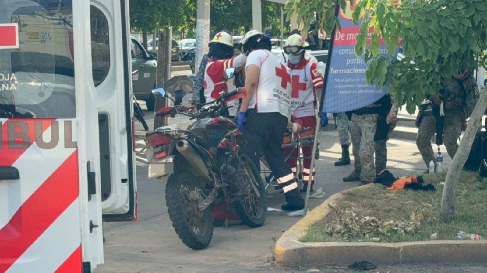 Jesús Armando se opuso a ser despojado de su moto y fue atacado a balazos en una colonia de Culiacán