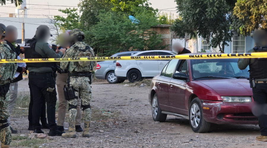José Carlos fue asesinado a balazos en su vehículo en la Esthela Ortiz, Culiacán