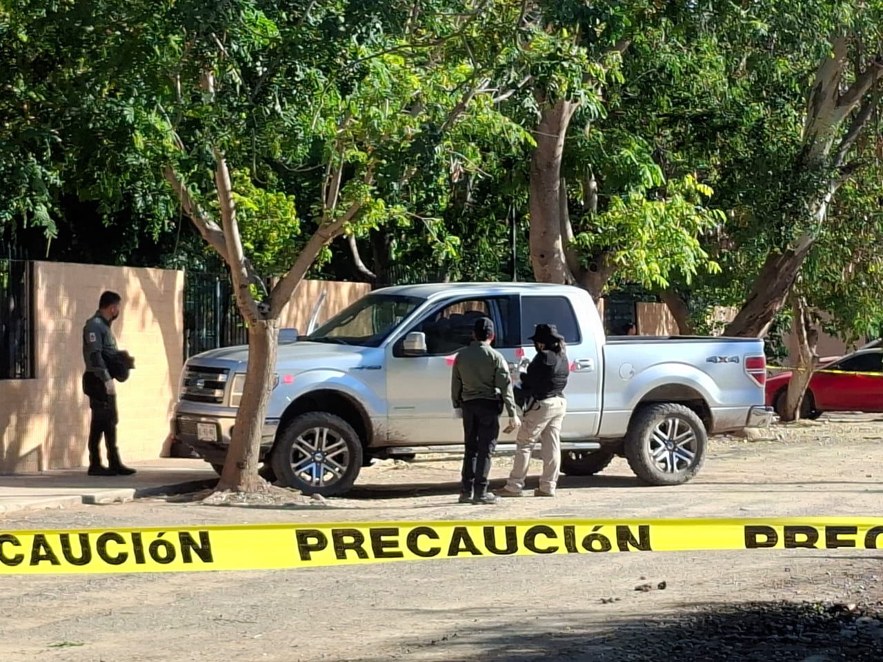 Localizan abandonada camioneta de María de los Ángeles