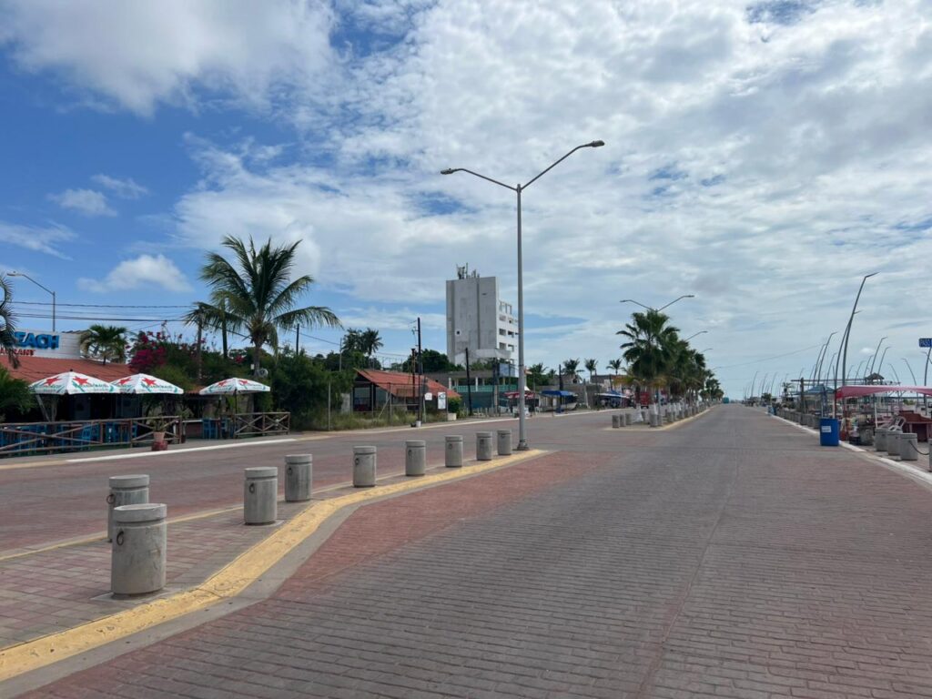 Malecón de Altata