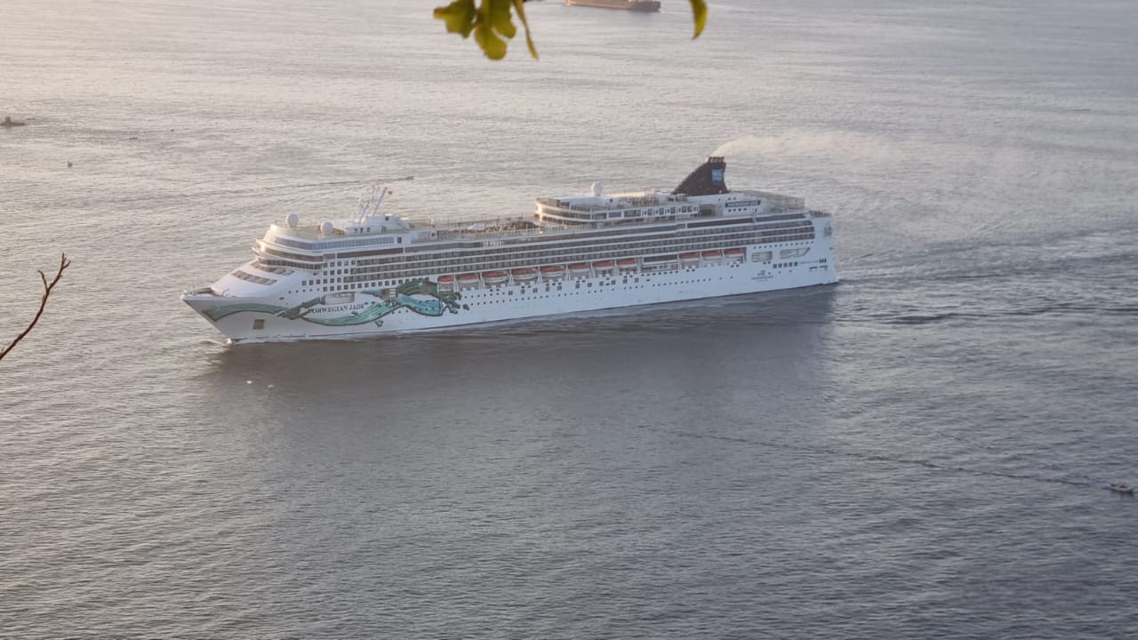 Más de 6 mil 500 turistas navieros llegaron a Mazatlán este miércoles a bordo de dos cruceros