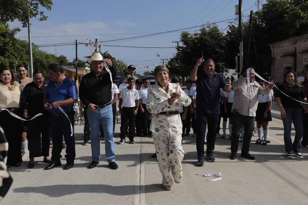 Entregan pavimento en Nío, Guasave