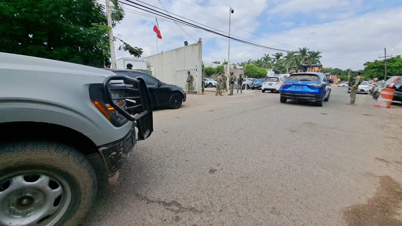 Operativo de Marina deja 13 detenidos y 10 vehículos asegurados